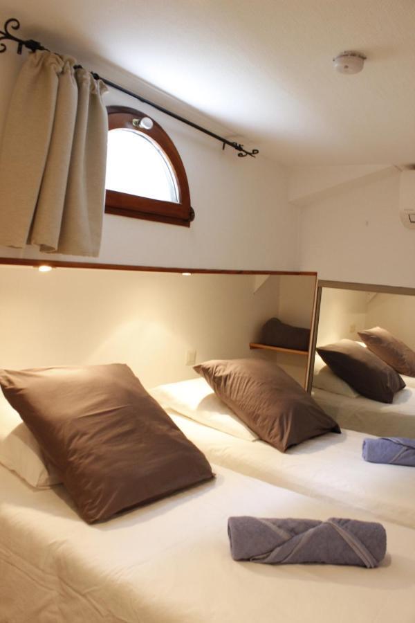 Hotel Peniche Le Black Mountain Villepinte  Zewnętrze zdjęcie