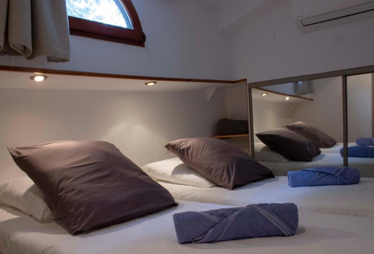 Hotel Peniche Le Black Mountain Villepinte  Zewnętrze zdjęcie